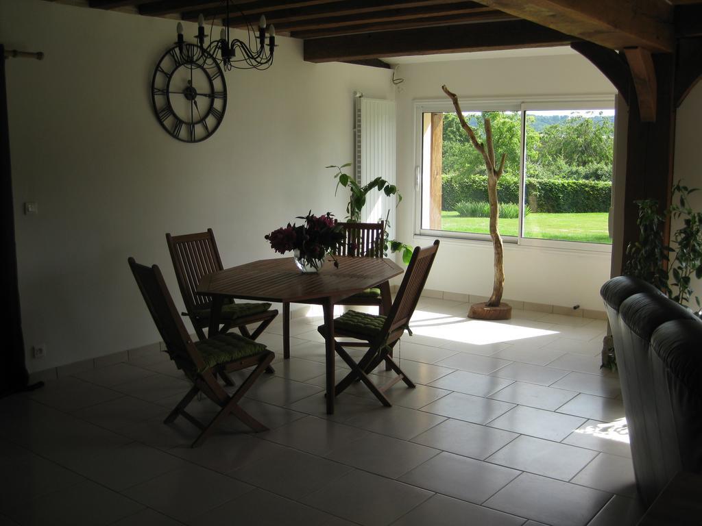 Gite De La Balle De Golf Jumièges Habitación foto